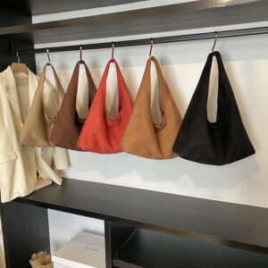 Bolso de terciopelo de ante para mujer 2024 nuevo de otoño e invierno, bolso de cuero mate de gran capacidad de un solo hombro, bolso tote de alta gama con textura para el trabajo